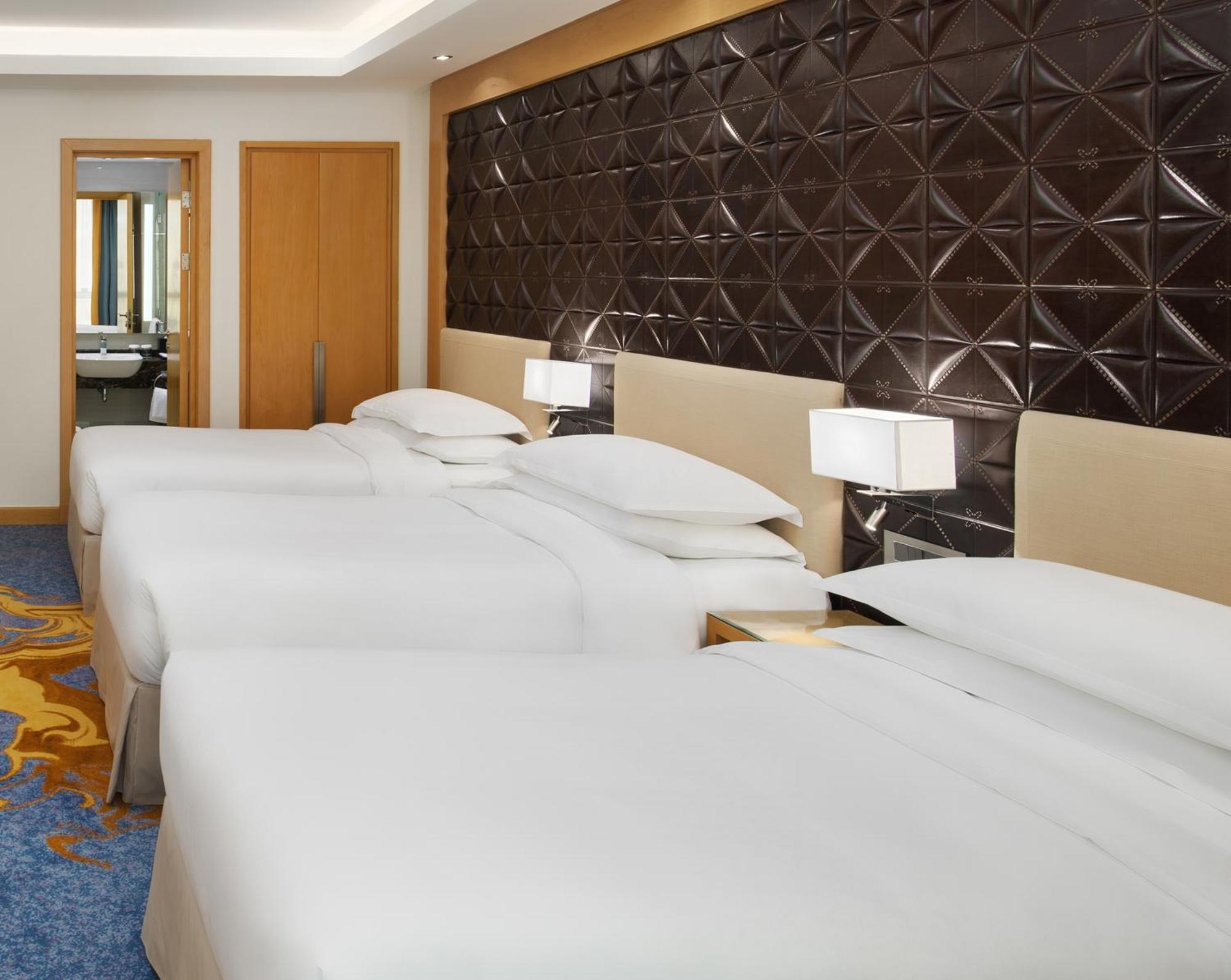 Sheraton Makkah Jabal Al Kaaba Hotel Mekka Exterior foto A guest room at the hotel